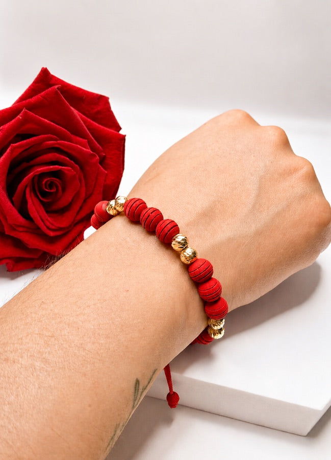 Golden whisper red