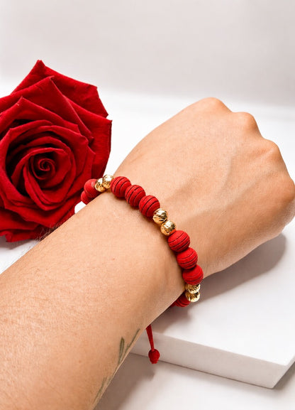 Golden whisper red